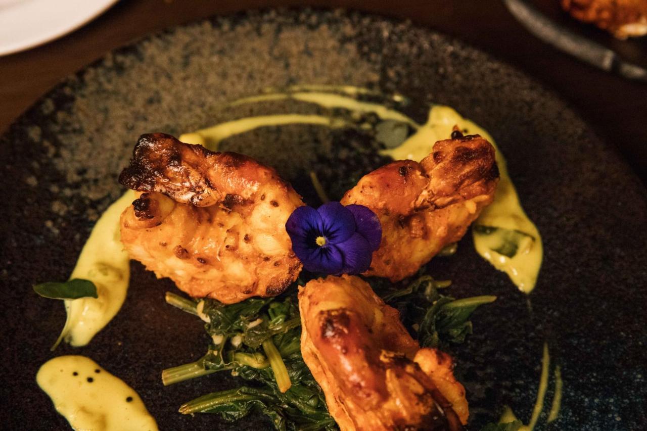 The Lalit London Hotel Exterior photo A prawn starter at the restaurant