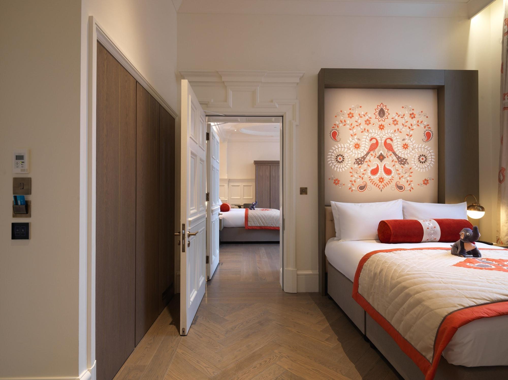 The Lalit London Hotel Exterior photo A suite at the hotel