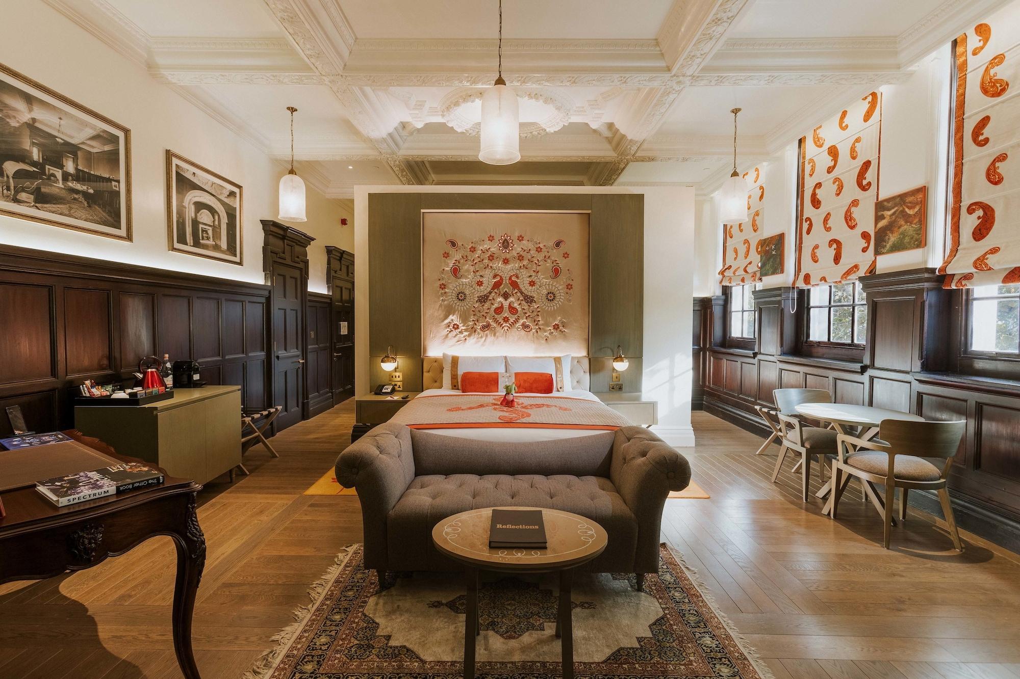 The Lalit London Hotel Exterior photo A suite at the hotel