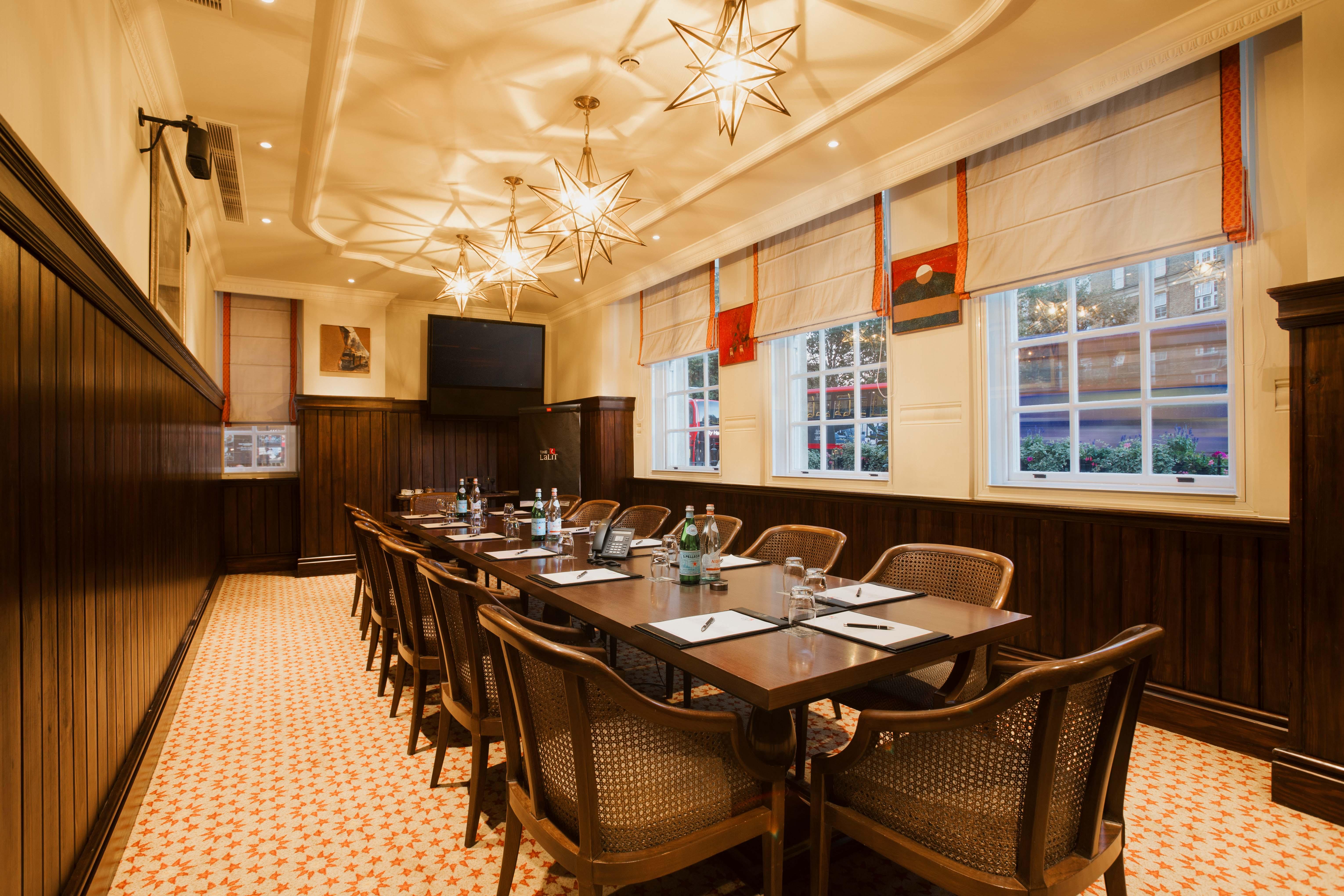 The Lalit London Hotel Exterior photo The Long Room